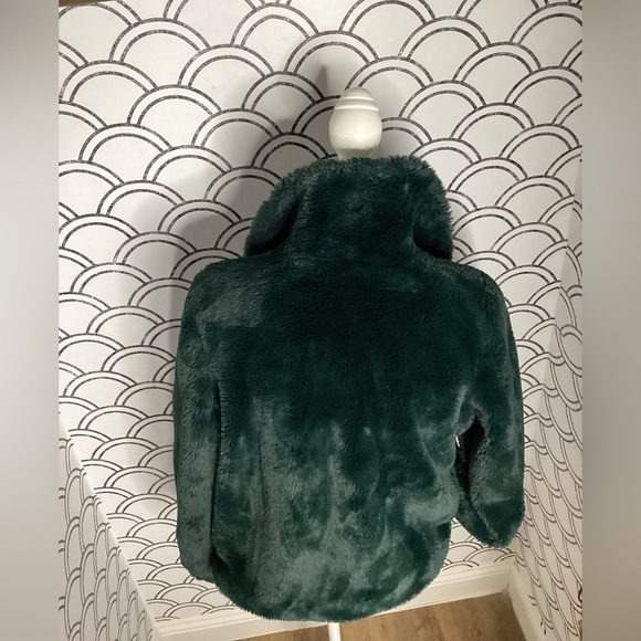 Odin Emerald Plush Teddy Jacket size medium - Picture 11 of 14